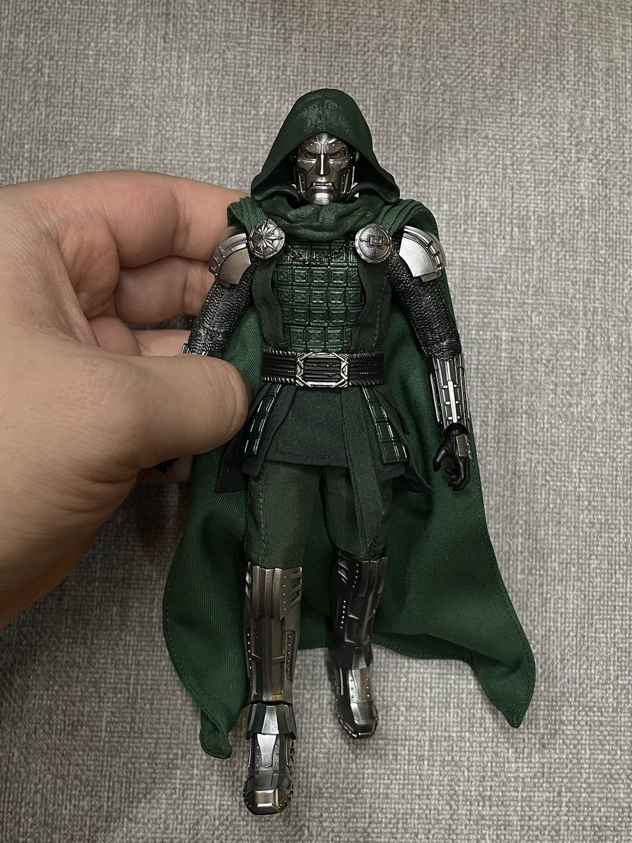 UniverseChew's tweet photo. Custom 1/12 MCU Doctor Doom one-off https://t.co/YhAPG4lFMk