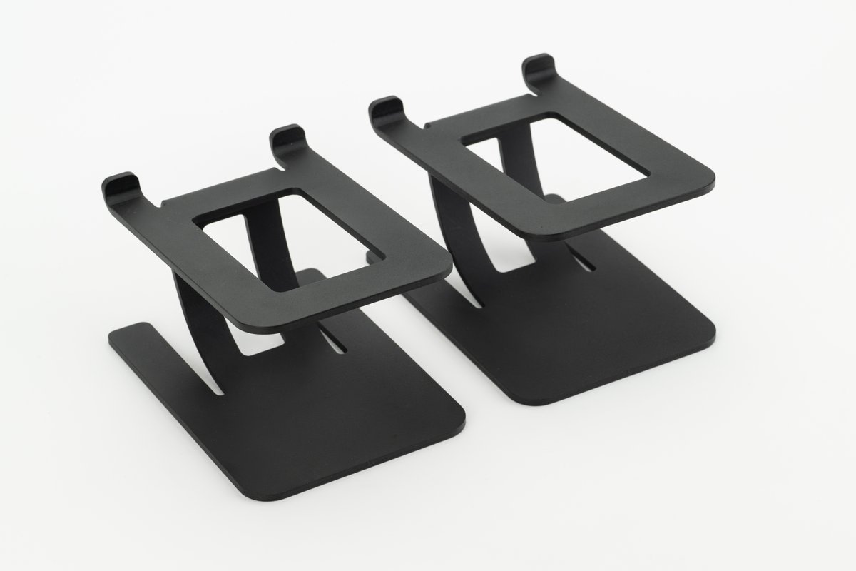 MoondropLab's tweet photo. Now available: a custom metal lifting stand designed specifically for the MM3A speaker, priced at US$29.99.🎶 
Purpose-built, solid metal, and designed to match the speaker's look. It's an optional accessory, you can pick one up separately if you want to give your MM3A a proper lift.