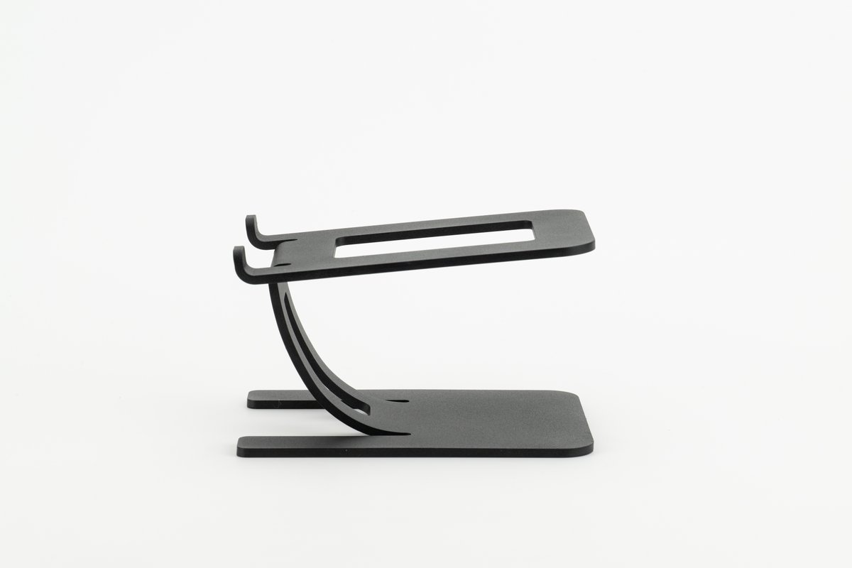 MoondropLab's tweet photo. Now available: a custom metal lifting stand designed specifically for the MM3A speaker, priced at US$29.99.🎶 
Purpose-built, solid metal, and designed to match the speaker's look. It's an optional accessory, you can pick one up separately if you want to give your MM3A a proper lift.