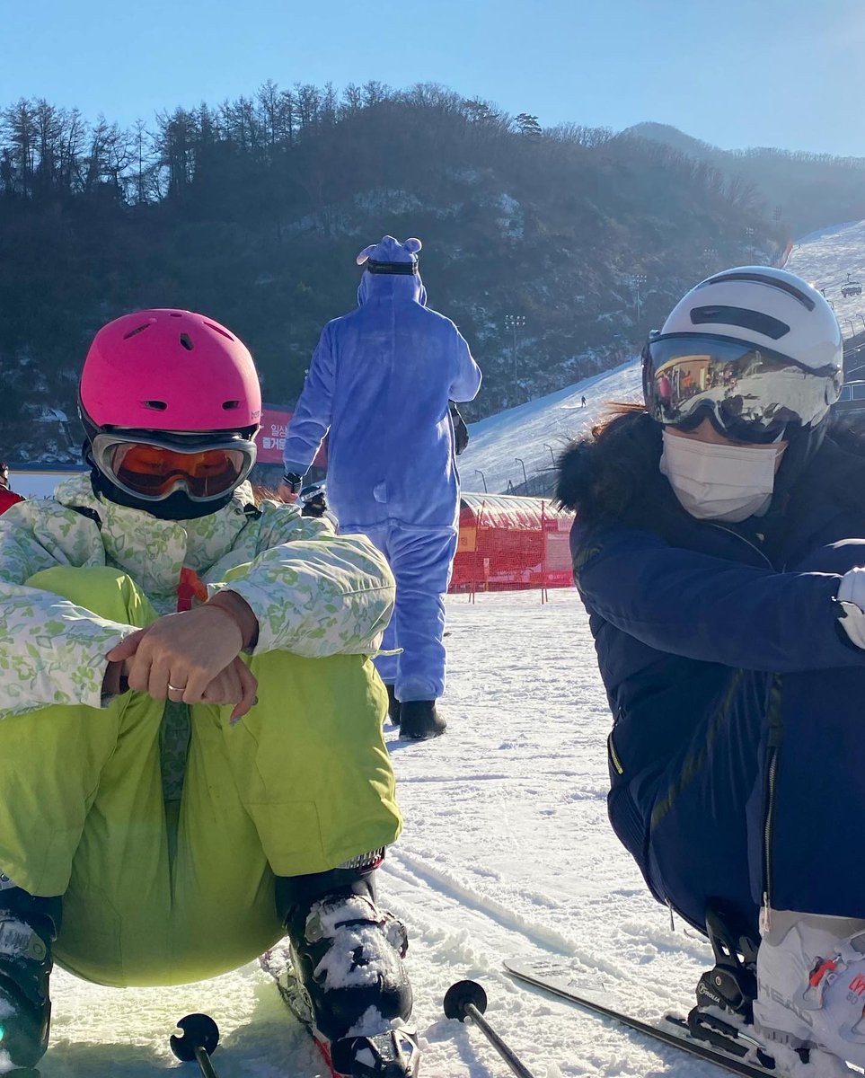 jakenemes's tweet photo. もし魔法が使えるなら、今すぐ君のそばに飛んでいきたいな。ふとそんなことを考えた。 😊
xJnxG https://t.co/Ildzkb7UsZ