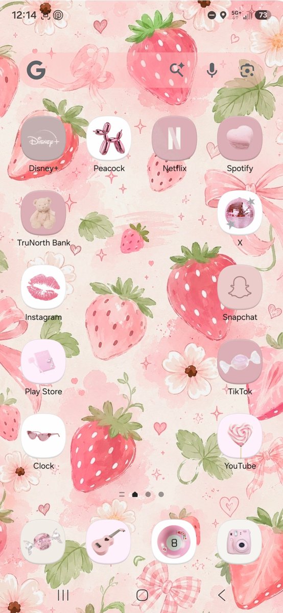 goforthetitIe's tweet photo. Forgot to update when I changed my wallpaper!! When from Strawberry Summer to Halloween Fall!! https://t.co/A2JHoHMvnH