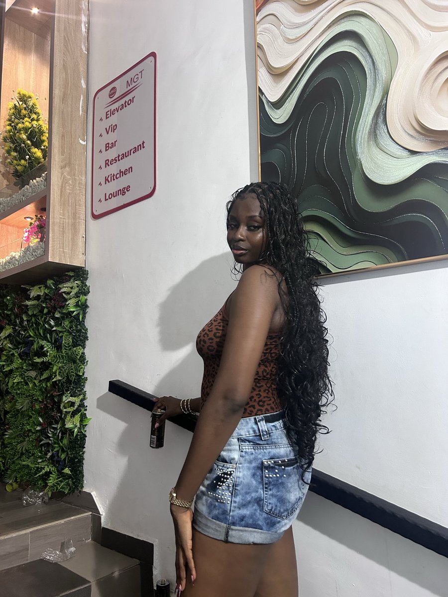 Shahynnnn's tweet photo. +1 🎂 https://t.co/ZeXnPi2BEK