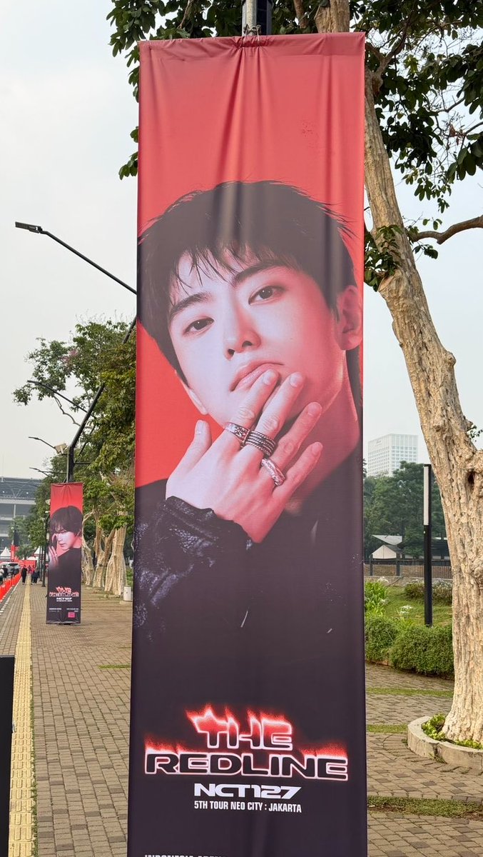 jojohaechi's tweet photo. TOLONG PASANG BANNER INI DEPAN RUMAH GUA
SATU DI KIRI PAGER , SATU DI KANAN PAGER 😇 https://t.co/5bRcfo0Ay5