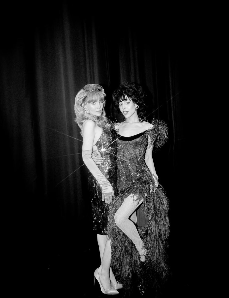 DANNA_Today's tweet photo. Nuevas fotos de DANNA y Belinda en Los Ángeles para Mentiras All Stars https://t.co/lG9X4Sucru