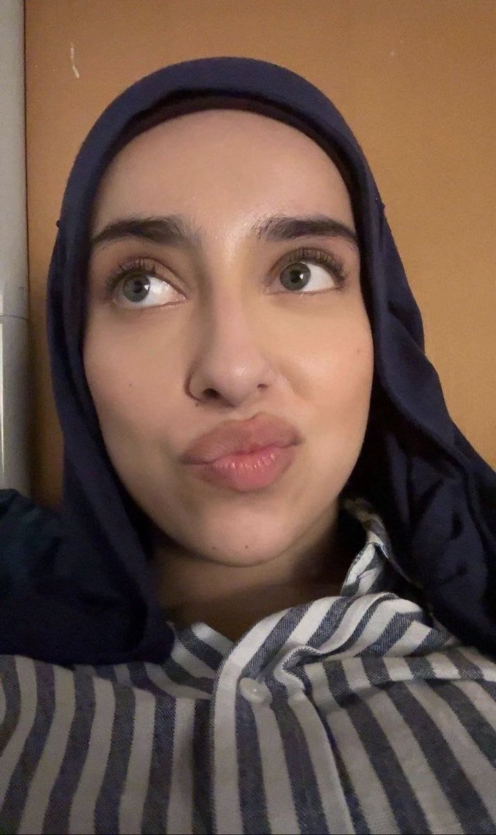 J3zge's tweet photo. why cant they stop feeding us😵‍💫😵‍💫
#hoejabi #hijabi https://t.co/u8ee0Xoq9P