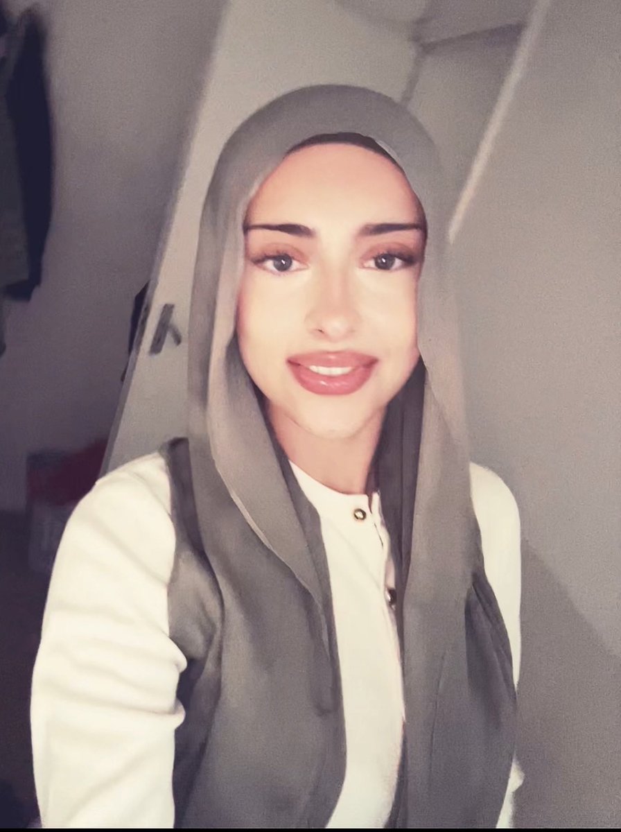 J3zge's tweet photo. why cant they stop feeding us😵‍💫😵‍💫
#hoejabi #hijabi https://t.co/u8ee0Xoq9P