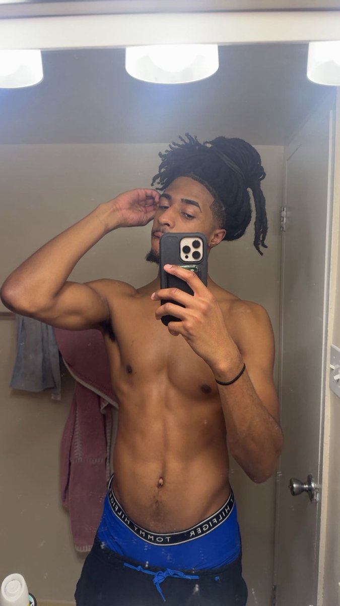 izzyy_hype's tweet photo. https://t.co/f2IShSg695