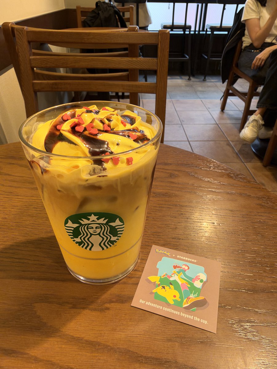 pocha_025's tweet photo. ポケモンコラボのハニークリームラテ。
優しいはちみつの甘さが美味しい🍯 https://t.co/H699mGc11i