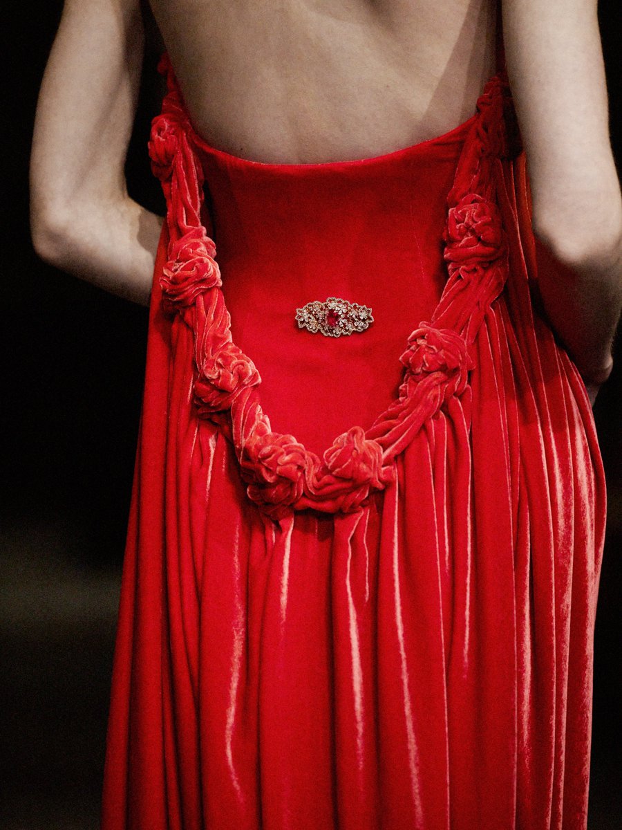 laftcouture's tweet photo. https://t.co/arj9EuV7Mt
