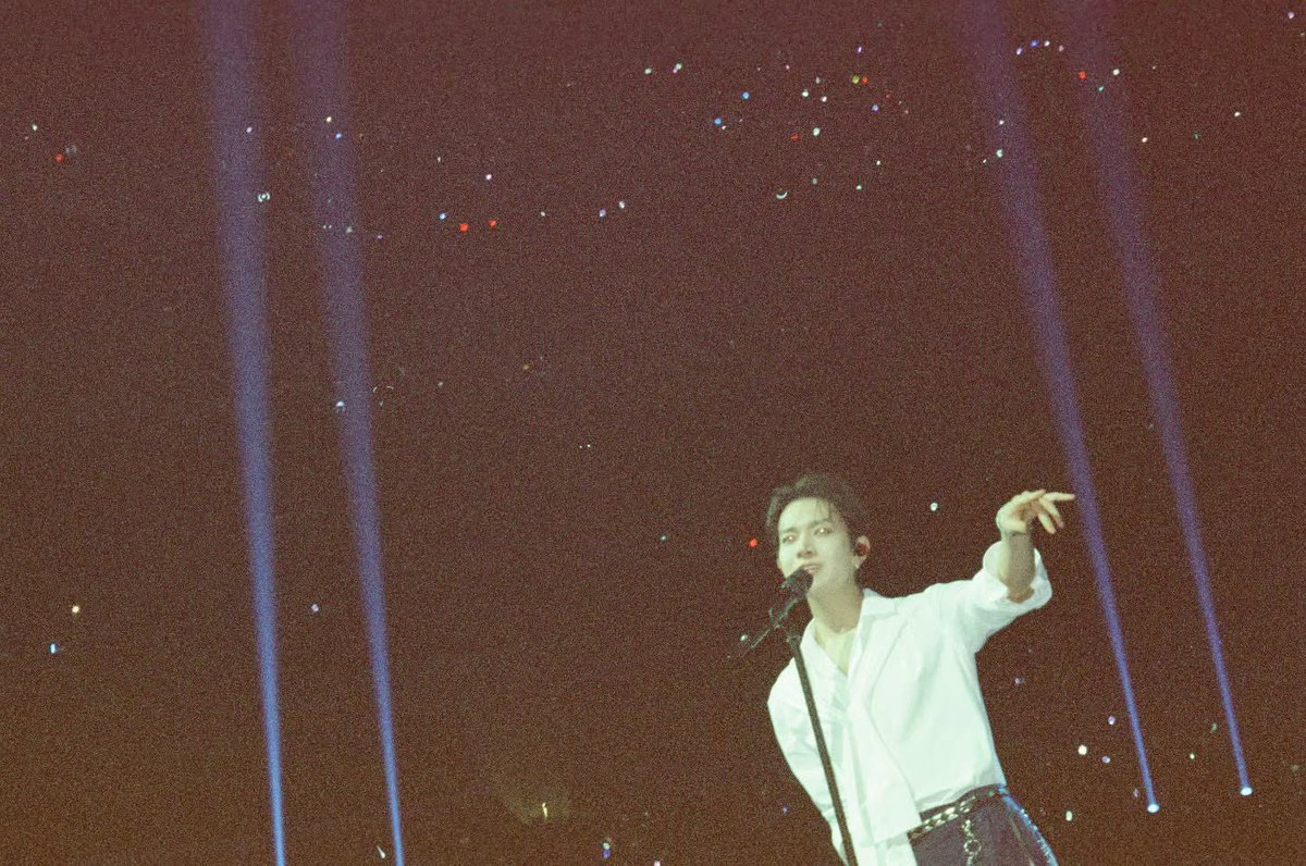 hhevvan's tweet photo. More than just the performances here are some special moments from KCON LA! 🖤 https://t.co/iryUFSg8Jo