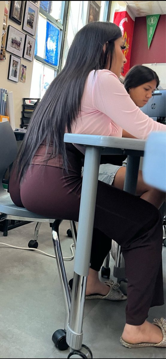 Fr34kLuvr's tweet photo. Dm #irl #latina #bop pyt https://t.co/AEPbAzDdye