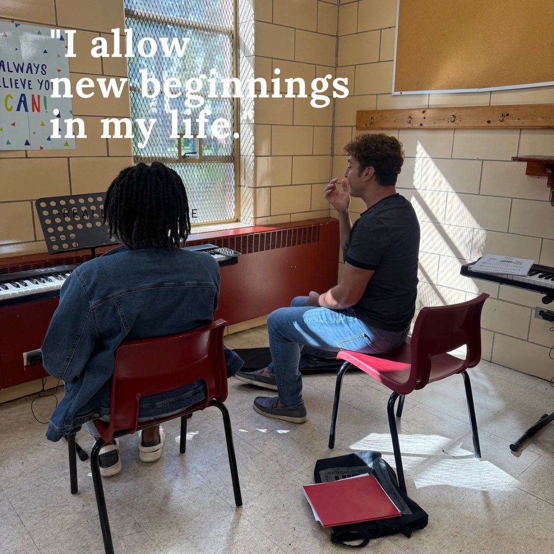 UnlockYourLight's tweet photo. new month is a fresh start for new beginnings.
Allow yourself to grow with @ycloc_ and sign up for our fall programs! You can register IN PERSON ONLY at Amundsen Park on Saturday mornings.
We offer  DJ, music, theatre, dance and visual arts classes for students ages 8-18. https://t.co/6JtC4CqYme