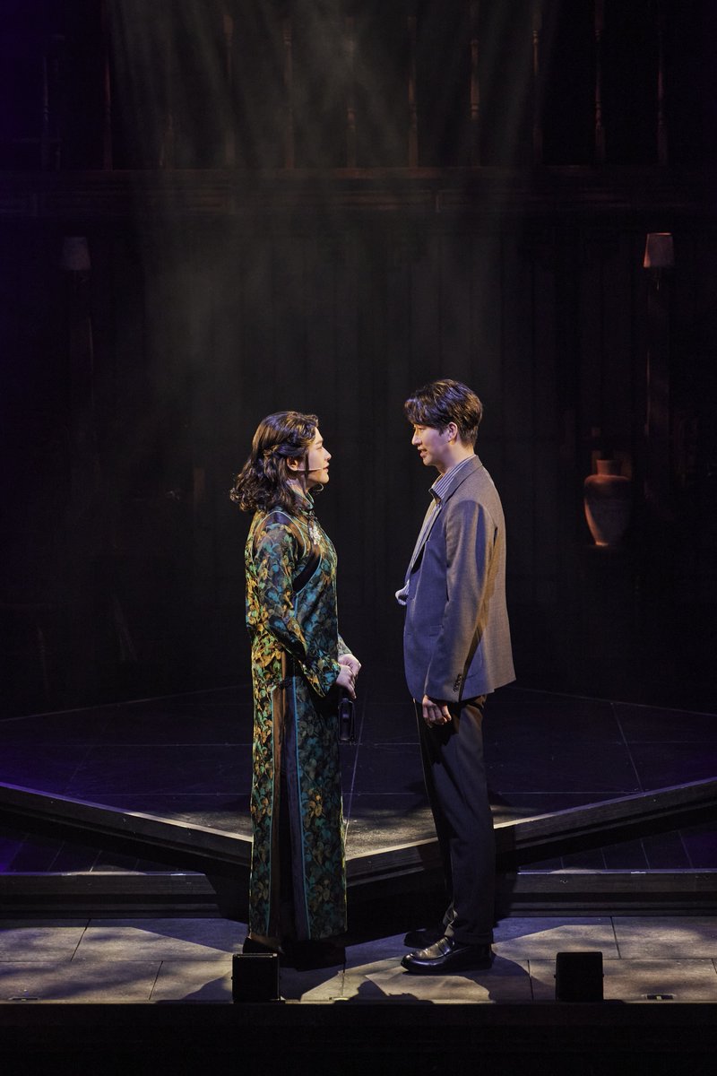seeline_show's tweet photo. 뮤지컬 <엠. 버터플라이(M. Butterfly)> 호평 속 성공적 개막

#뮤지컬 #엠버터플라이 #연극열전

https://t.co/GIspOOnJhH https://t.co/AFb4mBcVdi