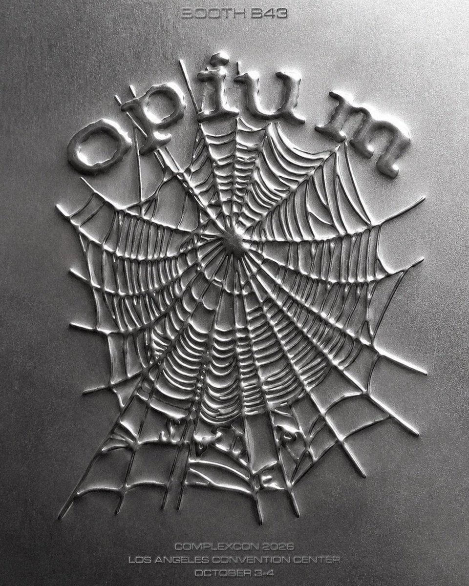 Polar_BAM's tweet photo. OPIUM x SP5DER collab will be available at complexcon!!! booth b43 https://t.co/JNfZAiVl48