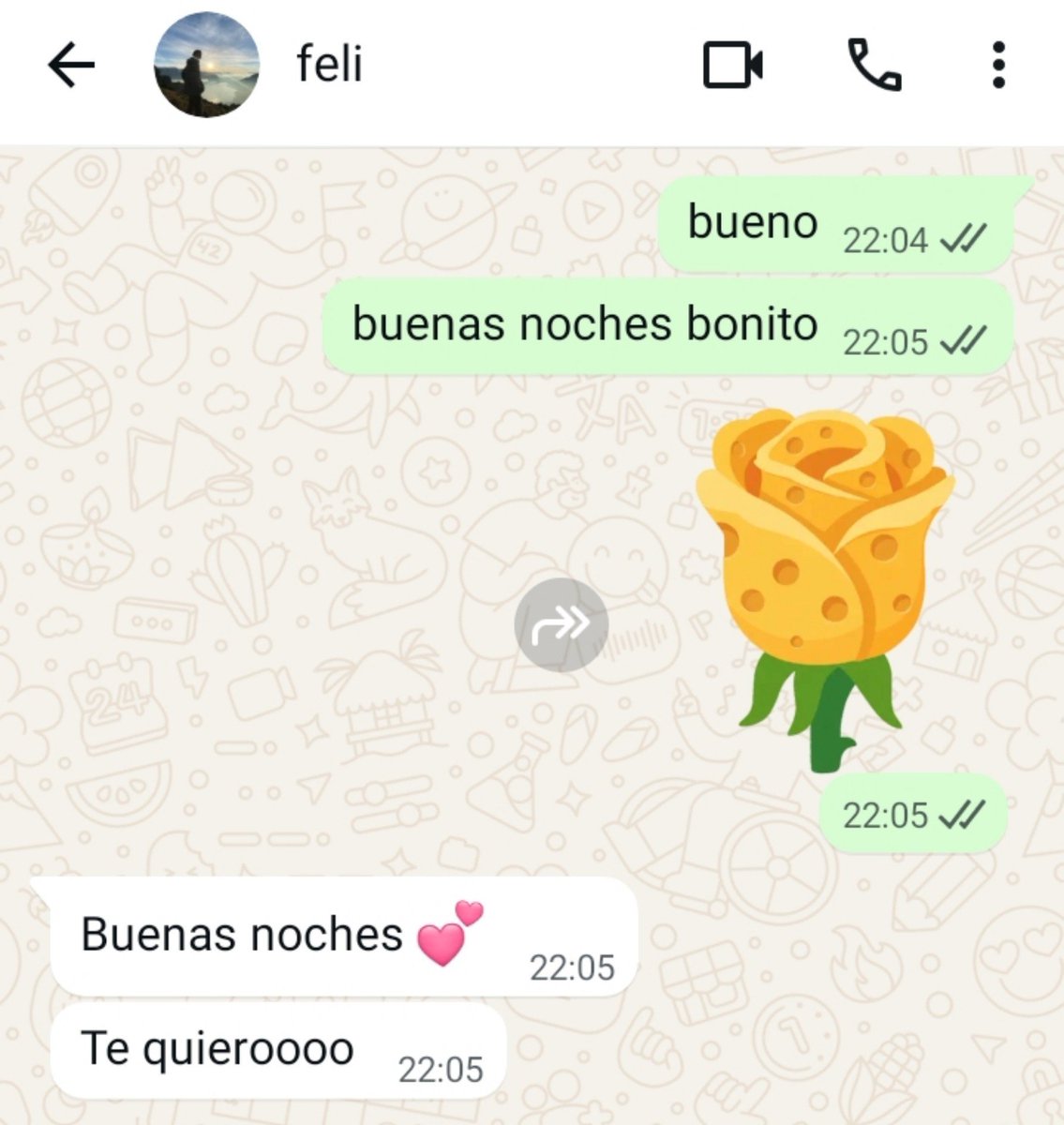 hagocasas's tweet photo. a este chabon le mando una rosa de #queso y reacciona con total normalidad https://t.co/5v1SZ4oi7m