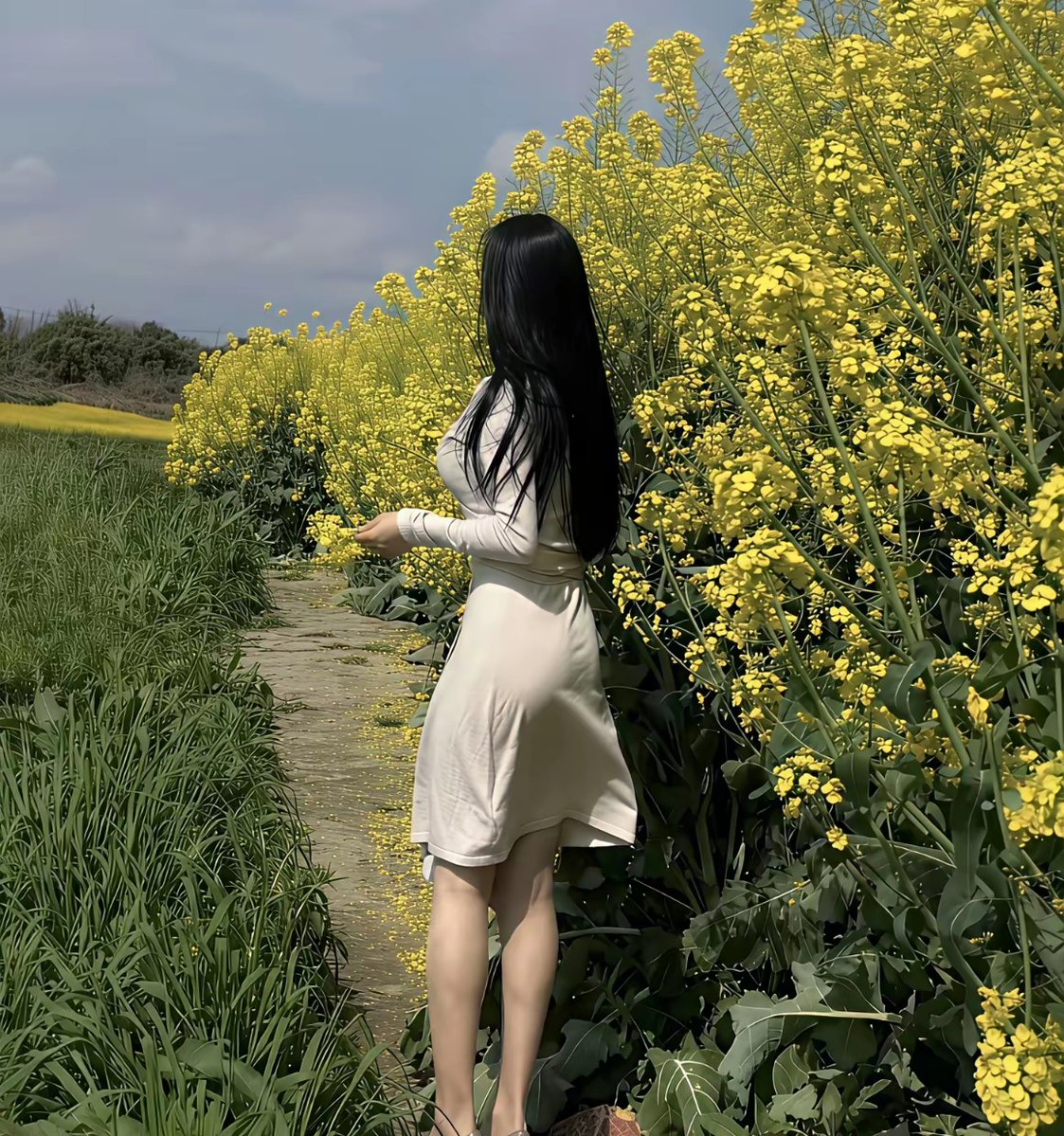 ab3bdrex407's tweet photo. Spring breeze sways, my heart’s light as a swan, chasing warmth’s soft glow today. https://t.co/KlyPq2LuYG
