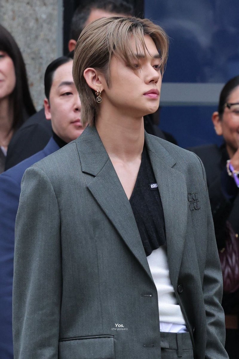 loopszzn's tweet photo. #YEONJUNxMiuMiu #YEONJUN
#MiuMiuSS27 @MIUMIUofficial https://t.co/iLuIFMualp