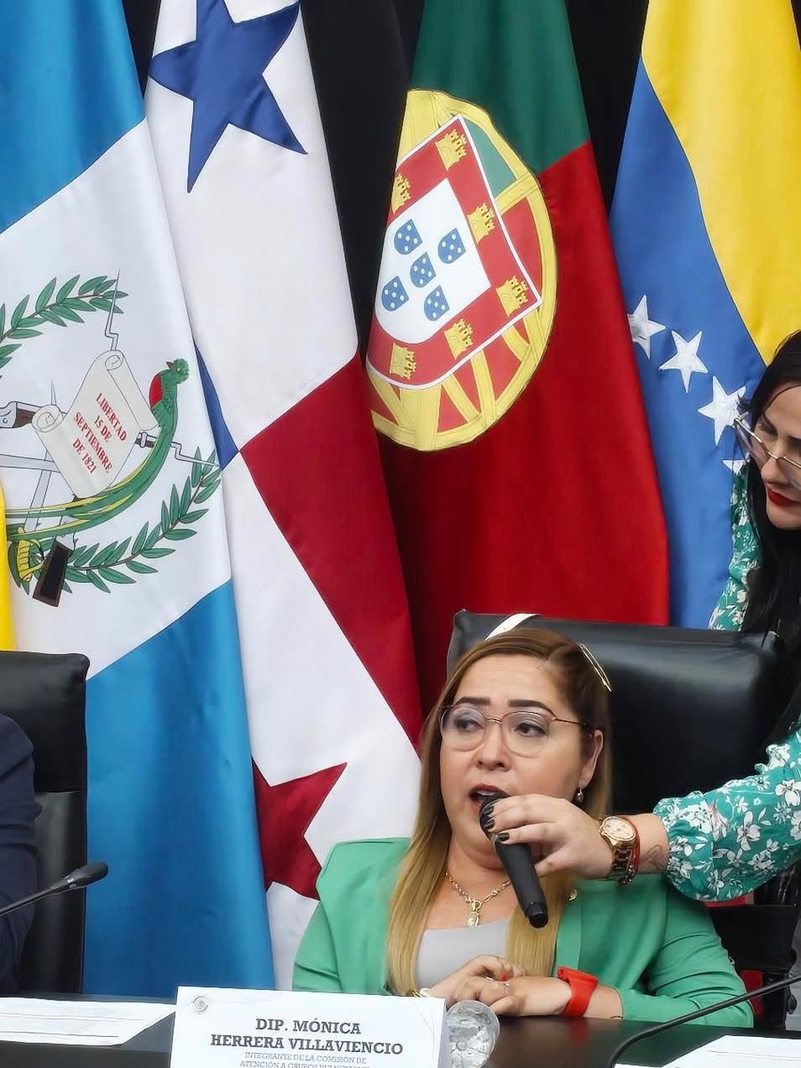 PCebras's tweet photo. 🇲🇽Desde México fué un honor compartir algunos de los avances legislativos y trabajo que se ha realizado para fomentar las políticas públicas que fortalecen y benefician a la comunidad de pacientes y nuevas generaciones
#EnfermedadesRaras #Raredisease #EnfermedadesRarasEnMéxico https://t.co/1ZxKmpoQ2x