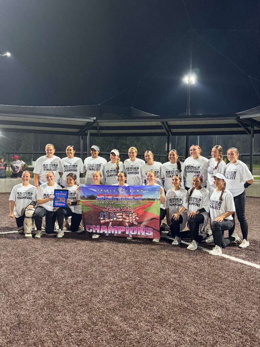 kayliewacker's tweet photo. Recap of September! At the Labor day Classic we finished as champs going 6-0-1 &amp; at the Stars over Texas event we finished 3-1-1. Stats so far- BA: .480 &amp; OBP: .519. Next weekend is the College classic! @The_OlympusAcad @Ranch__Softball @triplecrownspts @AMAH_Herrera https://t.co/szYmSIBru5