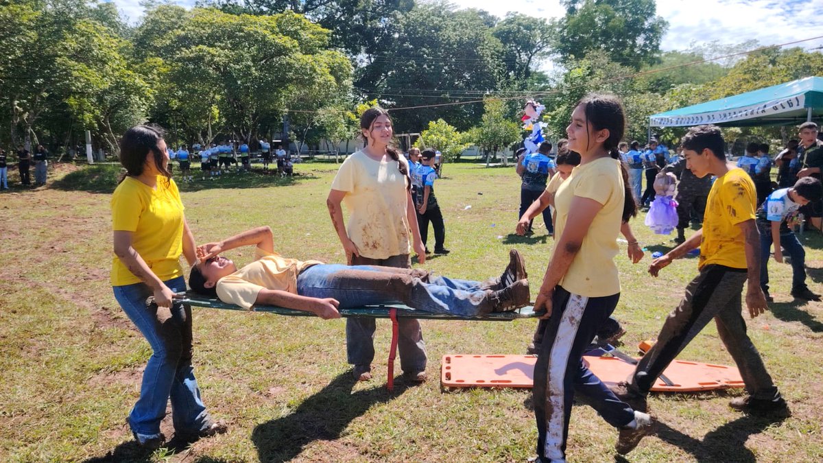 RelCiv's tweet photo. Desarrollo actividad recreativa, en celebración "Día Internacional del Niño" y Ejercicio de convivencia (Rally), con estudiantes del Colegio Adventista de Petén.

GUERREROS MILENARIOS

“Con dignidad, respeto y transparencia, defendemos a la Nación”
#365DíasAlServicioDeMiPatria https://t.co/JQq13atzVn