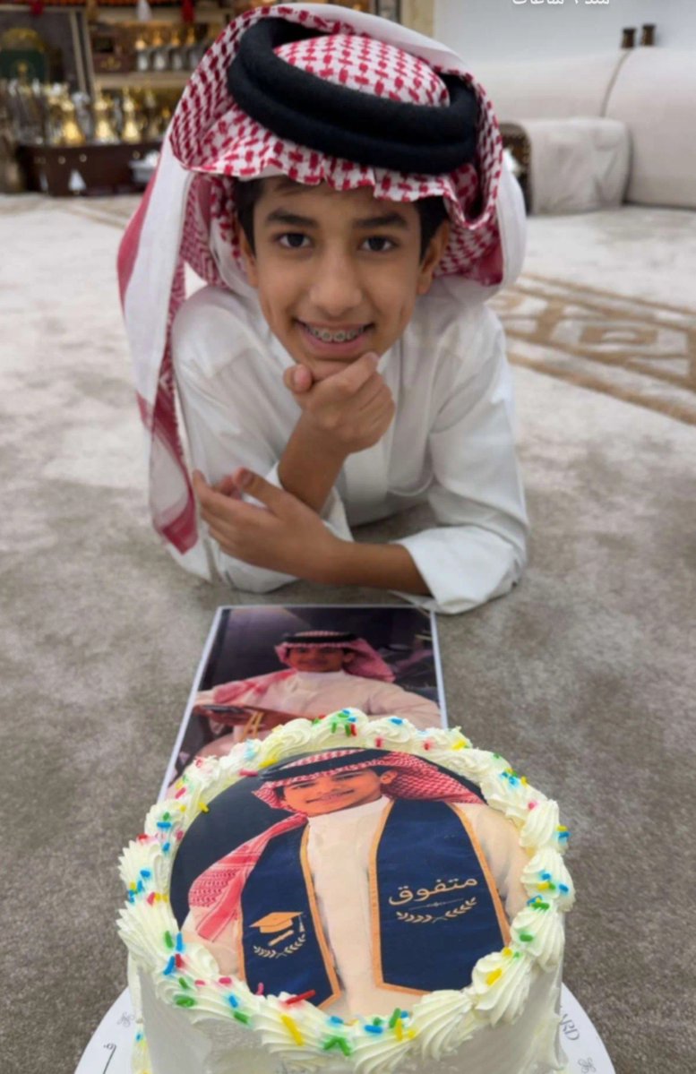 Rashas3eed's tweet photo. اللهم هذا الوجه السمح، وفّقه وحقق له ما يتمنى، وارزقه النجاح والتفوق، وبارك له في جهده، واجعل فرحته بالنجاح أجمل من كل توقعاته. 🤍
#احمد_قزيع_السهلي
#فراج_قزيع_السهلي https://t.co/Ah5aUwinxn