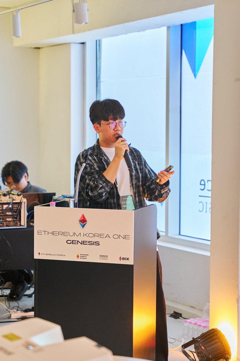 PrivacyBoost's tweet photo. Our core engineer @StackDigest took the stage at Ethereum Korea One to walk through how Privacy Boost was built around the requirements institutions bring to onchain privacy.

Thanks to @ethereumkoreaio for having us. https://t.co/M9eMiZcFUA