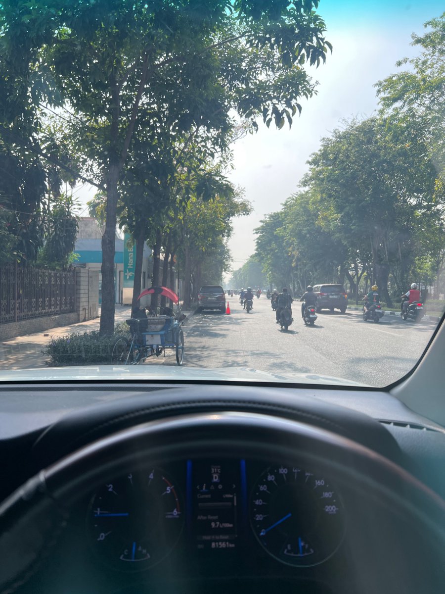 Justforfunsby's tweet photo. #gaysurabaya sange nih, fun quick yuk T26 doyan nyepong hahaha
Lagi dikertajaya https://t.co/XXHGB8ESmx