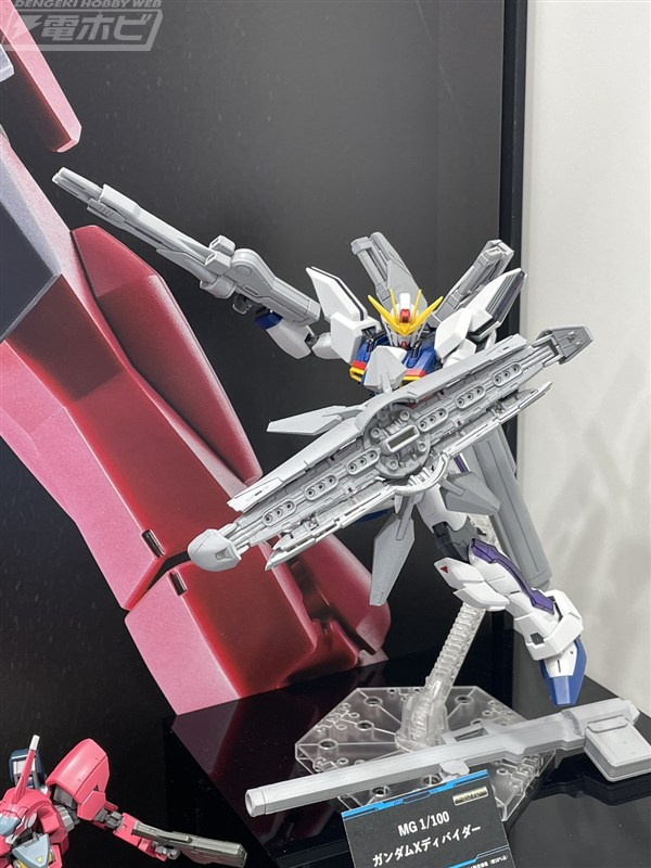 hobby_magazine's tweet photo. MG ガンダムXディバイダー
商品化決定

https://t.co/nicZw9My5U

#全日本模型ホビーショー #ガンプラ https://t.co/dbgareACCA