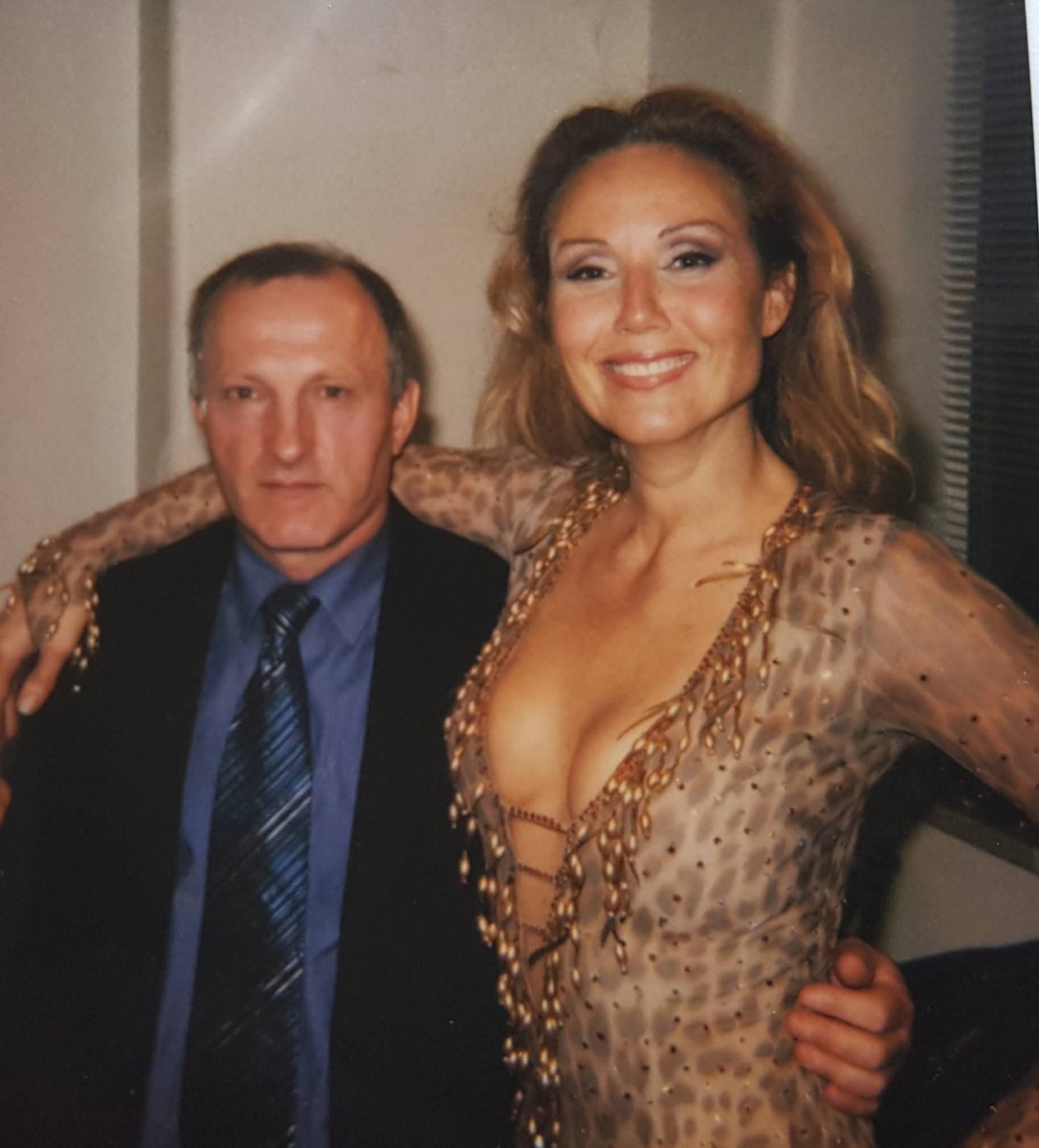 MichaelBabic6's tweet photo. Lepa Brena https://t.co/f5tIPUgGA1