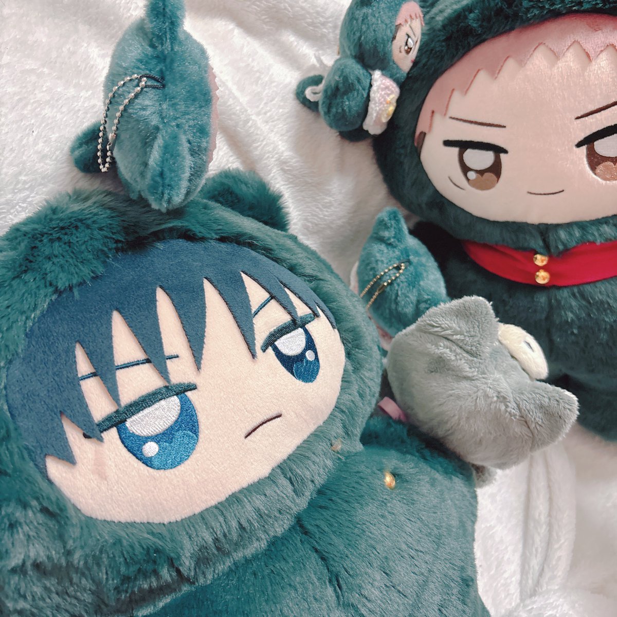 anzcmy's tweet photo. 果敢なゆぢぬの興味津々攻撃に遭ってる https://t.co/4Tp1JQE3ao
