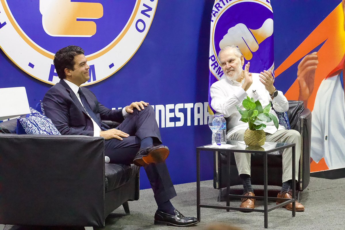 PRM_Oficial's tweet photo. 🤝 Agradecemos @cearahatton, secretario nacional de Políticas Públicas, su intervención y coordinación en cada uno de estos espacios.
#PRM2028YMasAlla #PoliticasPublicas https://t.co/TAr67nmOXs