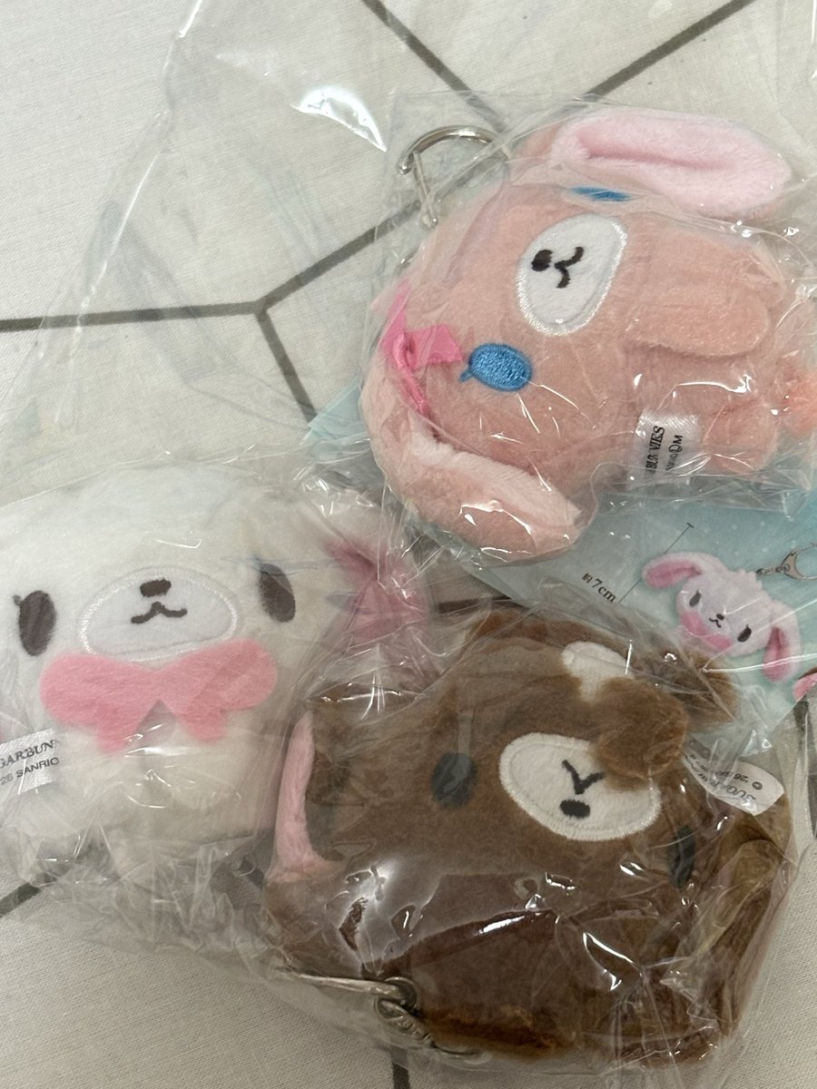 new_ericadesu's tweet photo. これ欲しいふぁぼんいたら❣️🐰
現場で渡せたら嬉しいです🙂‍↕️ https://t.co/FXX5T0C6j3