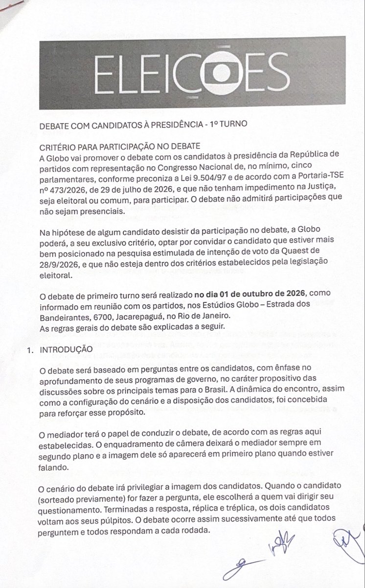 SamPancher's tweet photo. A ata do debate da Globo, com a regra do púlpito vazio, assinada pelo representante do PT https://t.co/bgpPe4AhpY