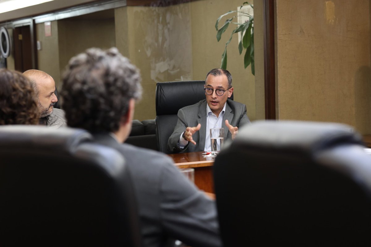 carlosivanmoren's tweet photo. Hoy, con el Subsecretario @rvillanueval, recibimos a un importante equipo directivo de @Google, encabezado por Laurie Richardson, vicepresidenta global de Confianza y Seguridad.

Estamos trabajando para que la tecnología sea una aliada de la educación. Que contribuya a que nuestras y nuestros estudiantes tengan más herramientas para aprender, en un mundo que cambia rápidamente.

Pronto les contaremos más sobre los proyectos que estamos construyendo juntos entre la @SEP_mx y Google.