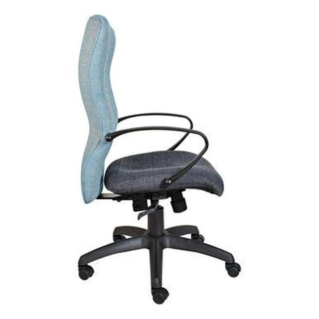 officestocksa's tweet photo. Elevate your workspace with enduring comfort. The B-Line High-Back Chair offers premium support for focused productivity. Crafted for quality and delivered country-wide in South Africa.

Shop Now: https://t.co/6x8NA6BB01 #OfficeChair #WorkFromHome https://t.co/zIhGzaSlOz