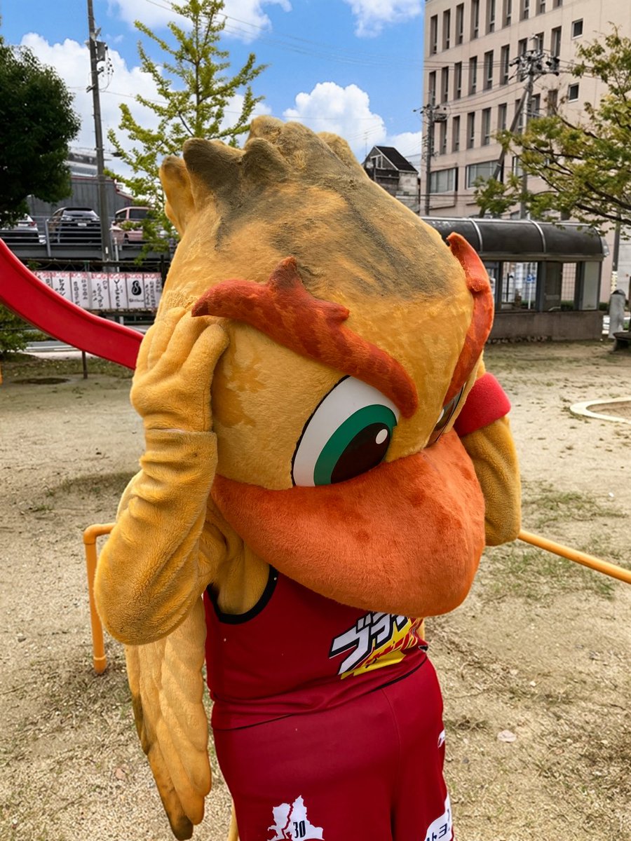 dunker_piyopiyo's tweet photo. 暇だから公園に遊びに来た🐤
意外と楽しい🐤 https://t.co/DW82v5Kzah