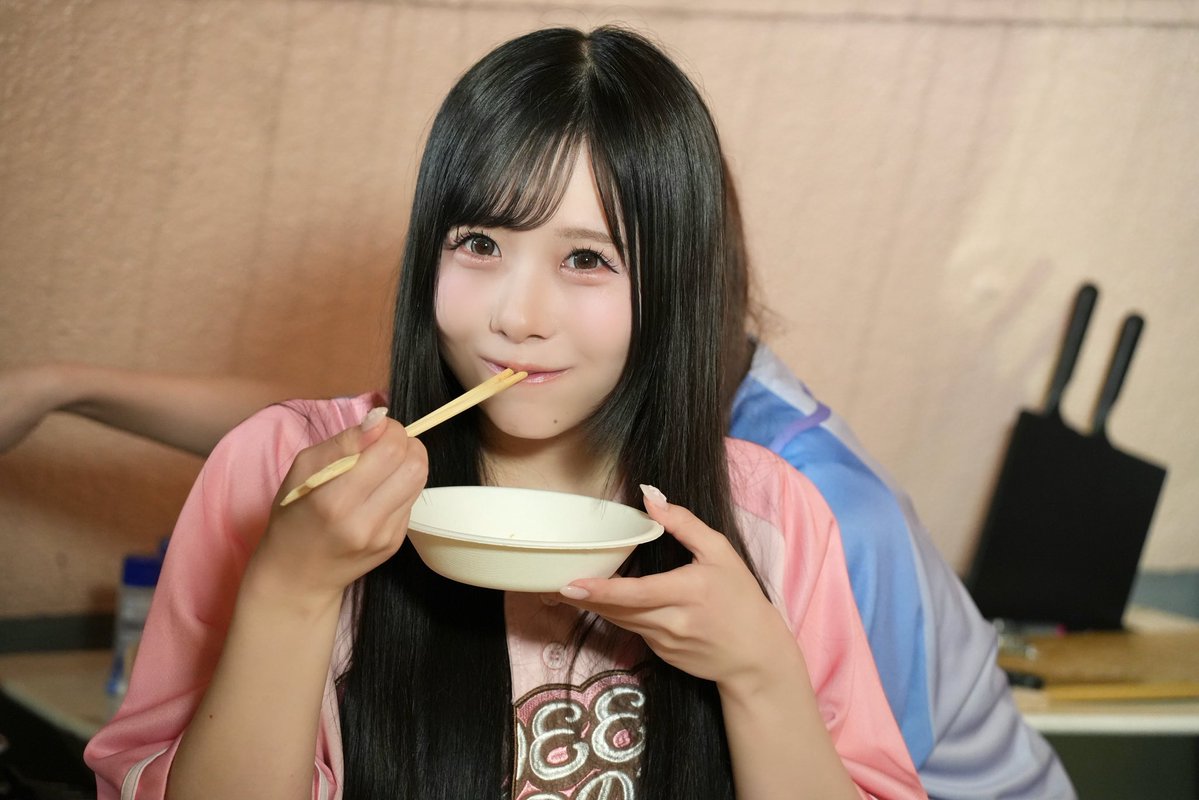 SWEET_STEADY's tweet photo. うまうまなつか

🩷栗田なつか @natsuka_ss0719 

 #SWEETSTEADY
 #すいすて https://t.co/utxc2FEI4T