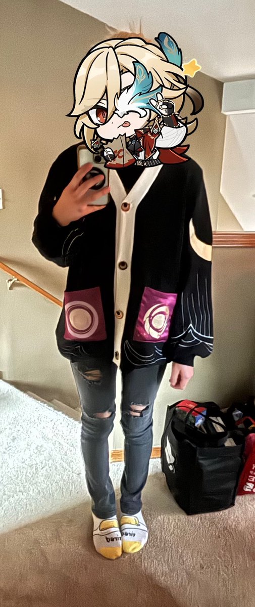 emptyparadisaea's tweet photo. going to get sushi w roomies and all i can think is how skinny do i look lol !!!! https://t.co/vEg38fzVrI