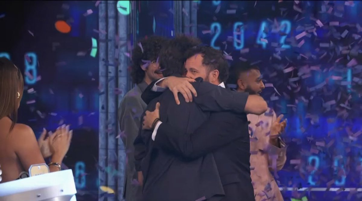kelechi_xo's tweet photo. congrats devens you would’ve won anyway but you stabbed your most loyal ally in the back out of second place 🥲
#bb28 https://t.co/RsNPWya56H