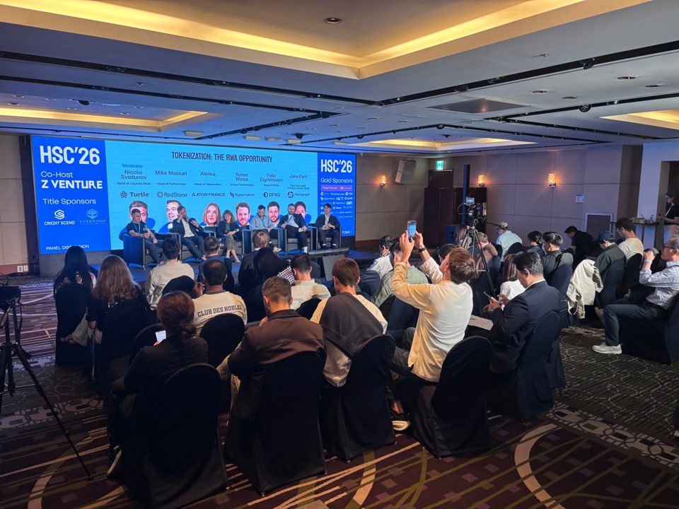 EthStorage's tweet photo. EthStorage at HSC Conference Seoul 🇰🇷
Following conversations around Web3 infrastructure, AI, and the technologies shaping a more open and decentralized internet.