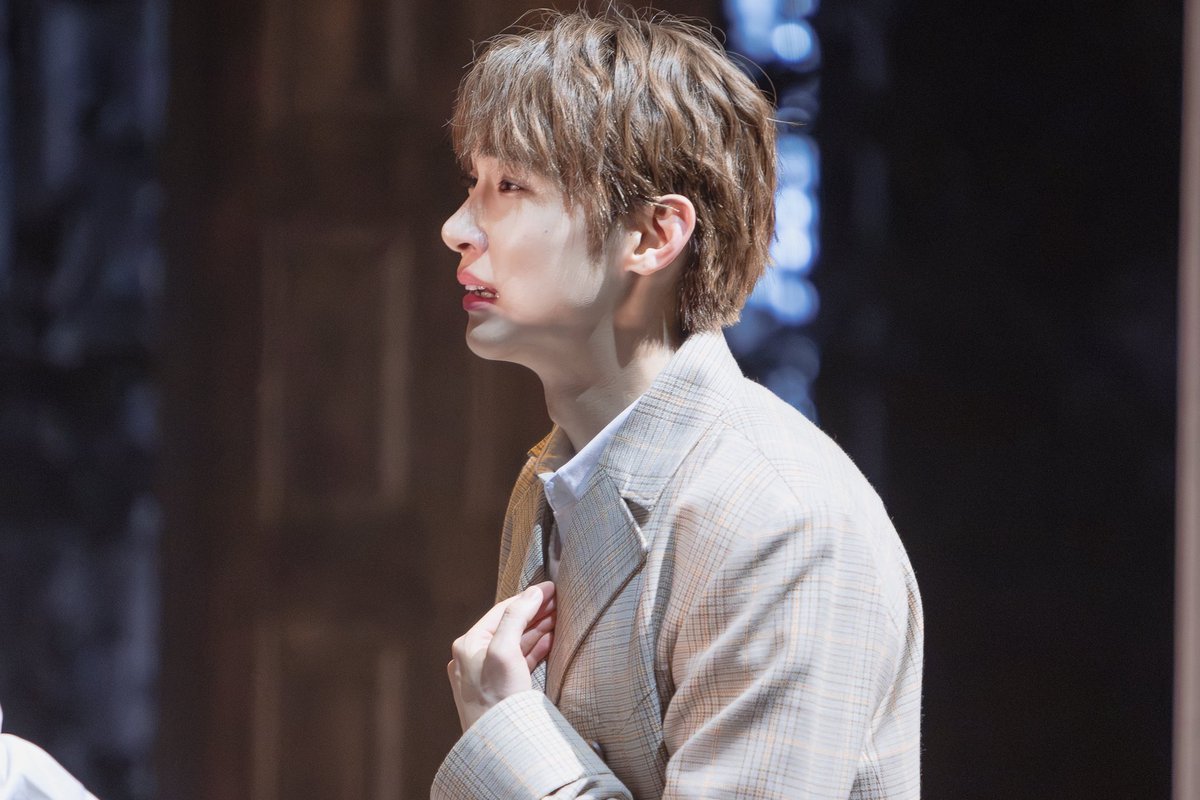 M0NG_pic's tweet photo. 250511 • 모리스

모리스 役 #정재환 배우님

🚪
그때도 맞았고, 지금도 그대로야 https://t.co/XqVZgiJxUb