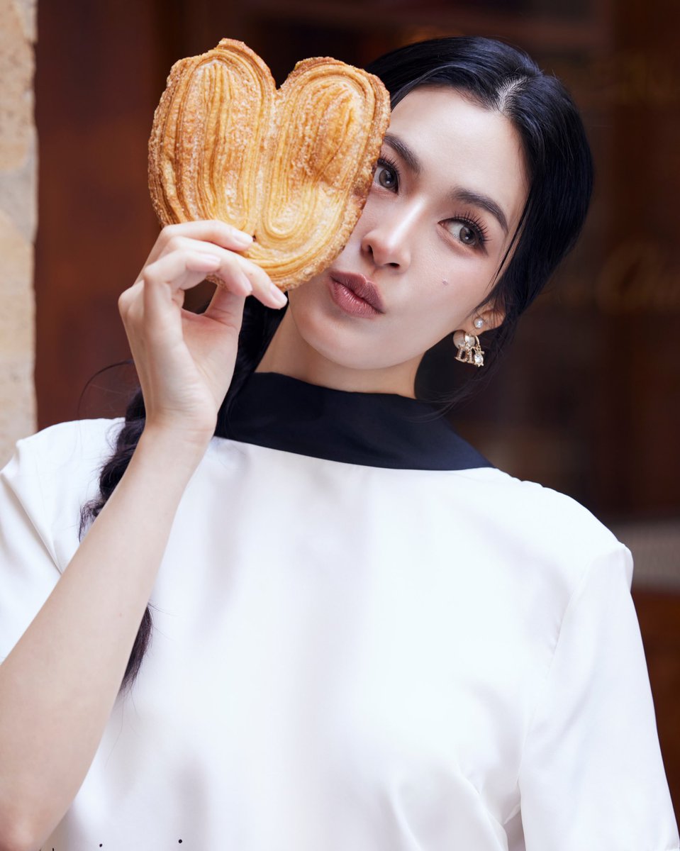 petalssourire's tweet photo. พี่สาวดิออร์คนสวย 🫶🏻

LINGORM BA DIOR AT PFW
#DiorSummer27xLingOrm
#LinglingKwong #DiorSummer27
@linglingsirilak @Dior https://t.co/b9NtJRLPNo