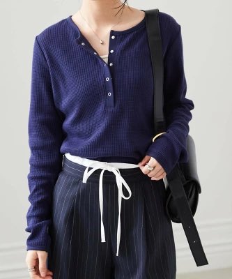 ponchan__select's tweet photo. 肩幅🦍の骨ストに告げる！！！
UNIQLOのヘンリーネック、レディースは事故る…
スッキリ着れるけど事故らないのみっけた！！ https://t.co/kp0krq5DJ4