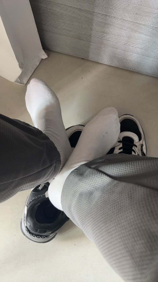 chnyxng08065820's tweet photo. 懂了吗（哥哥们 弟弟们 爸爸们 骚狗们） https://t.co/ktxExolIhF