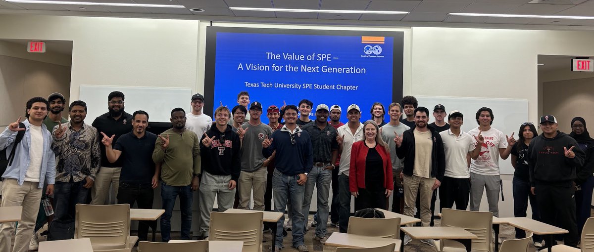 CSusanHowes's tweet photo. Tonight, I had the pleasure of speaking with students from  SPE, AADE,, &amp; IADC at TTU.
I shared experiences &amp; lessons from a career that has taken me around the world, including my time with Anadarko, Chevron, &amp; SCA &amp; my involvement in volunteer leadership roles with SPE. https://t.co/NUnwCfj8Rr