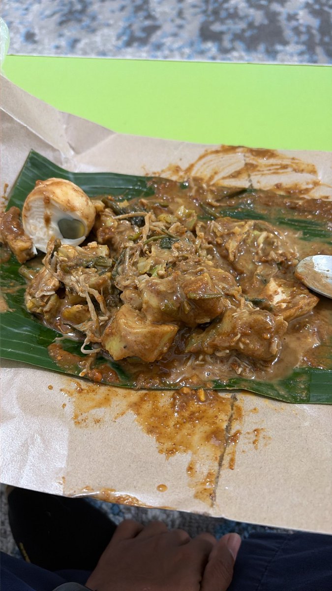 chocobelgiannn's tweet photo. Isi kepala ku kalau ngga lapar ya ngantuk https://t.co/JM2HLUKhD0