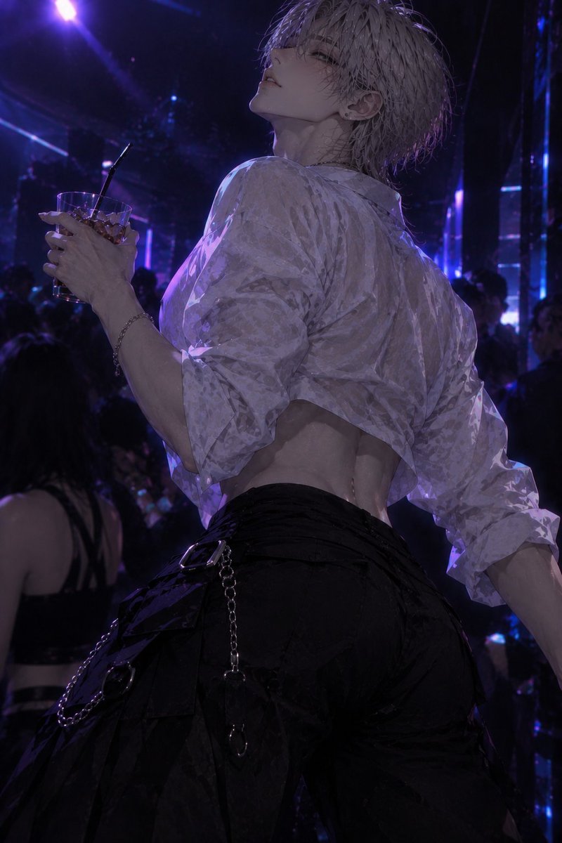 xbelcez's tweet photo. @MawangBoss + provocativo bailando, solo para que él le viese no le interesaba a los demás que le estaban mirando y otros hombres con deseo. Se lo estaba pasando bomba y como no bebe habitualmente, sin comer que es peor pues le subió rápido un poco el alcohol. ᅠᅠㅤㅤ
ᅠㅤㅤㅤㅤᅠᅠㅤㅤ
ᅠ https://t.co/0p38atU5y4