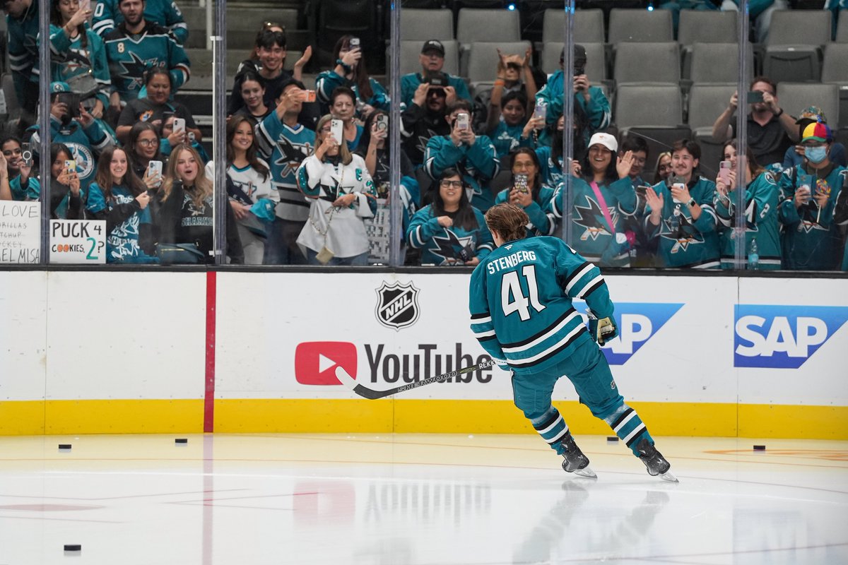 SanJoseSharks's tweet photo. Welcome to the @NHL, Ivar! 👏 https://t.co/7BcIaw92Kl