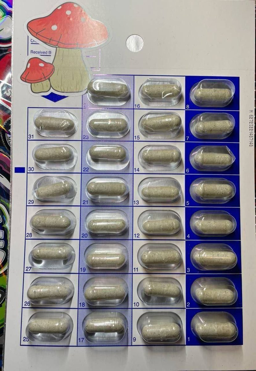 Fresh_Gaming's tweet photo. Shrooms bars 

Perfect branding https://t.co/xFrLuTr77C