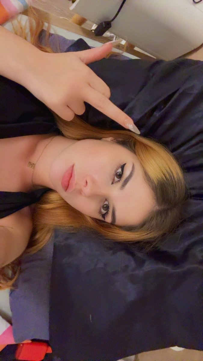 princessalay97's tweet photo. Still online and available for sessions rn.

Tease , Joi , Sph , Cei , Footworship , Cuckolding and Humiliation.

Dm me losers.

Findom Femdom Camsession Paypig Finsub Sissy Cuck Bnwo Nsfw Nsfwtwt https://t.co/mddlXZqm62